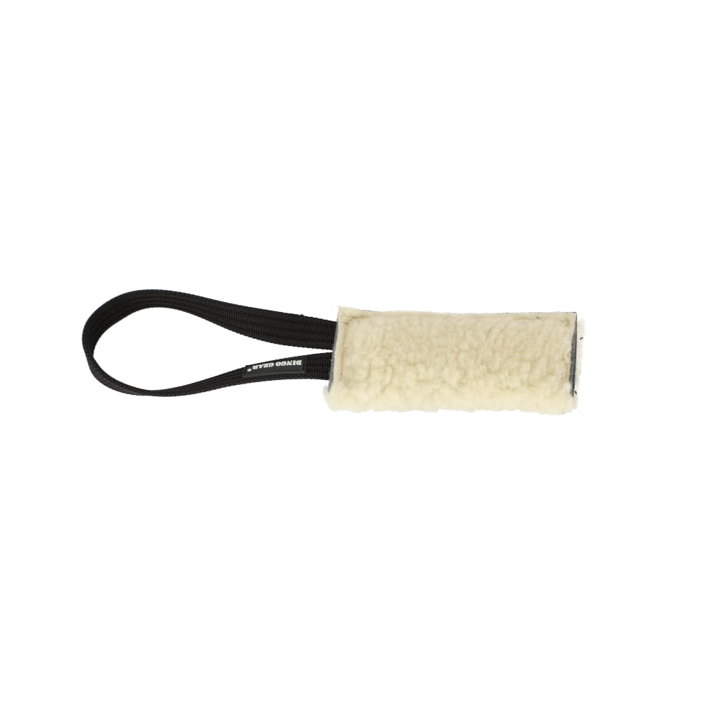 Dingo Gear – Jucărie tug plușată din lână de oaie – delicatețe și siguranță pentru pui