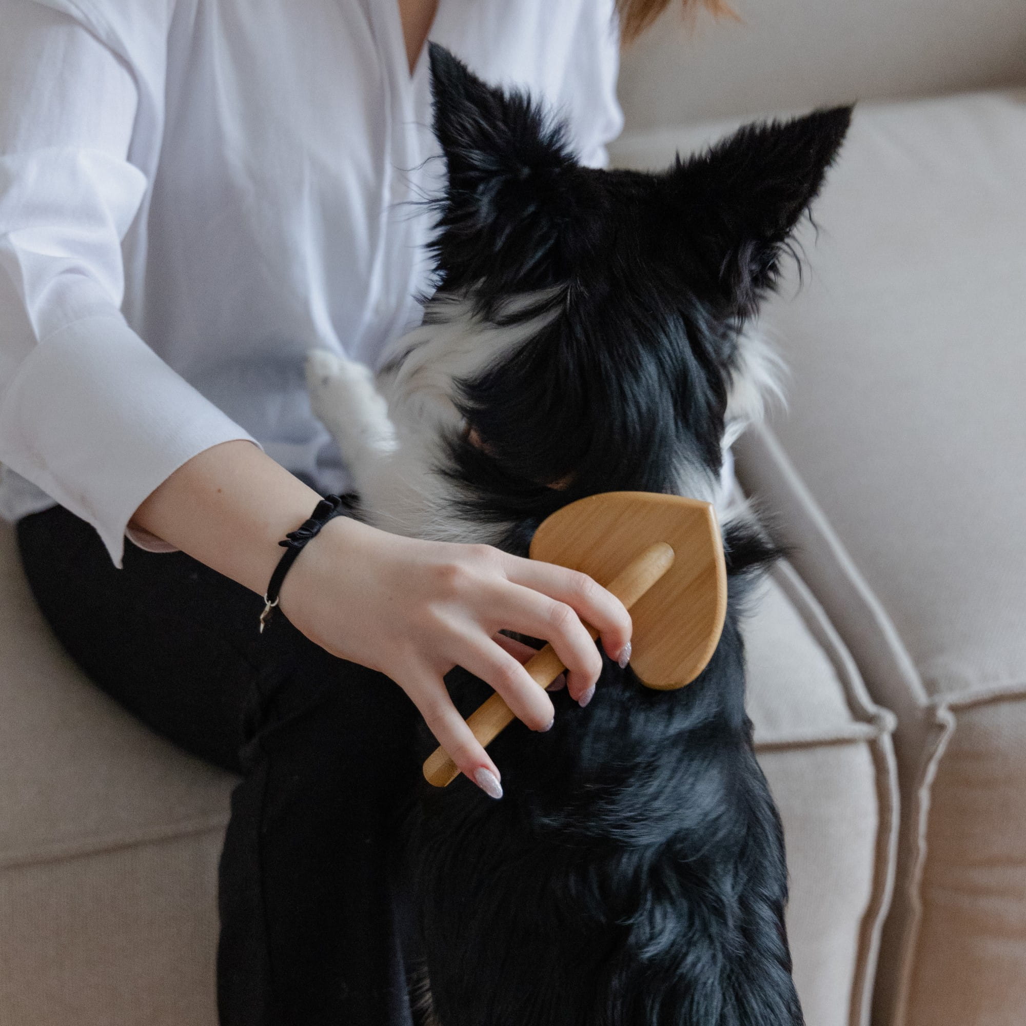 Perie din bambus în formă de inimă